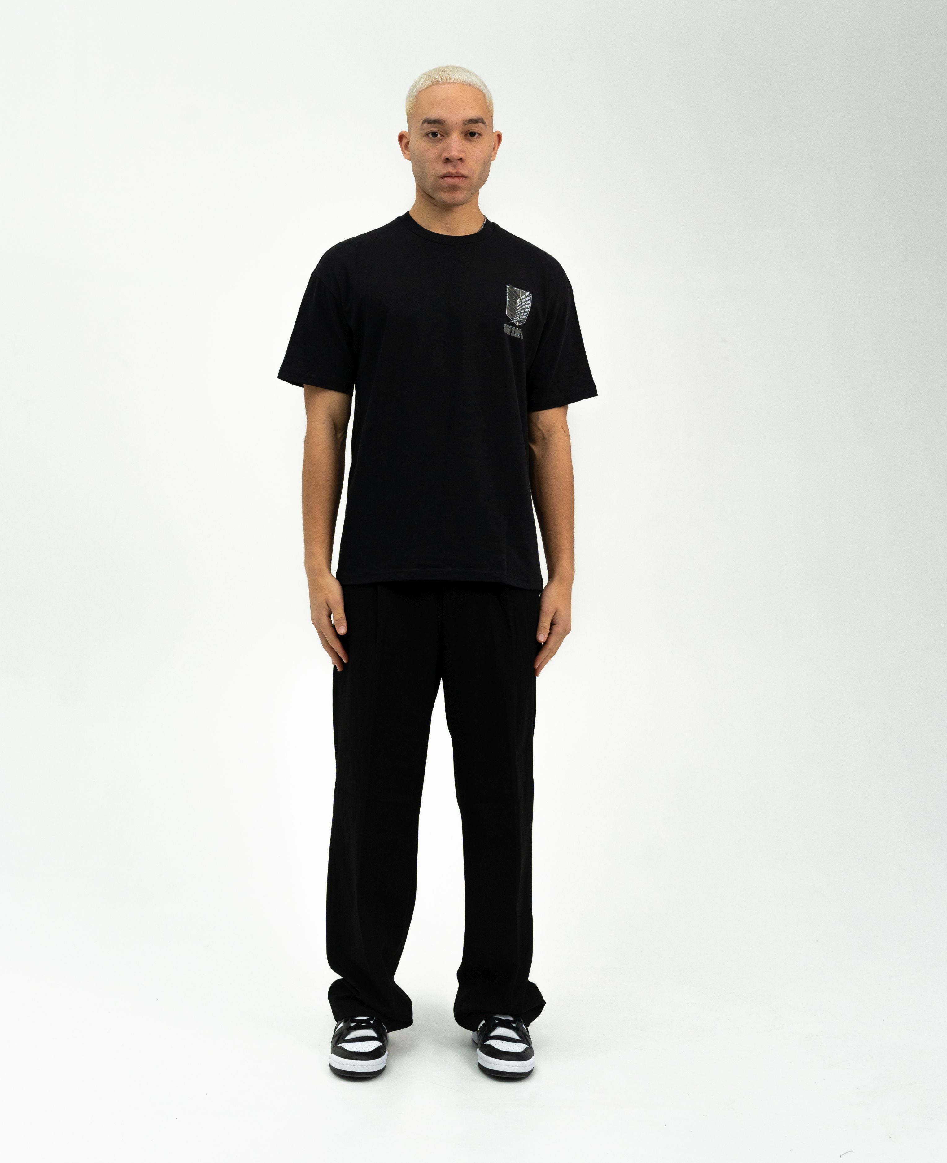 "Levi X Throne - AOT" Oversize T-Shirt