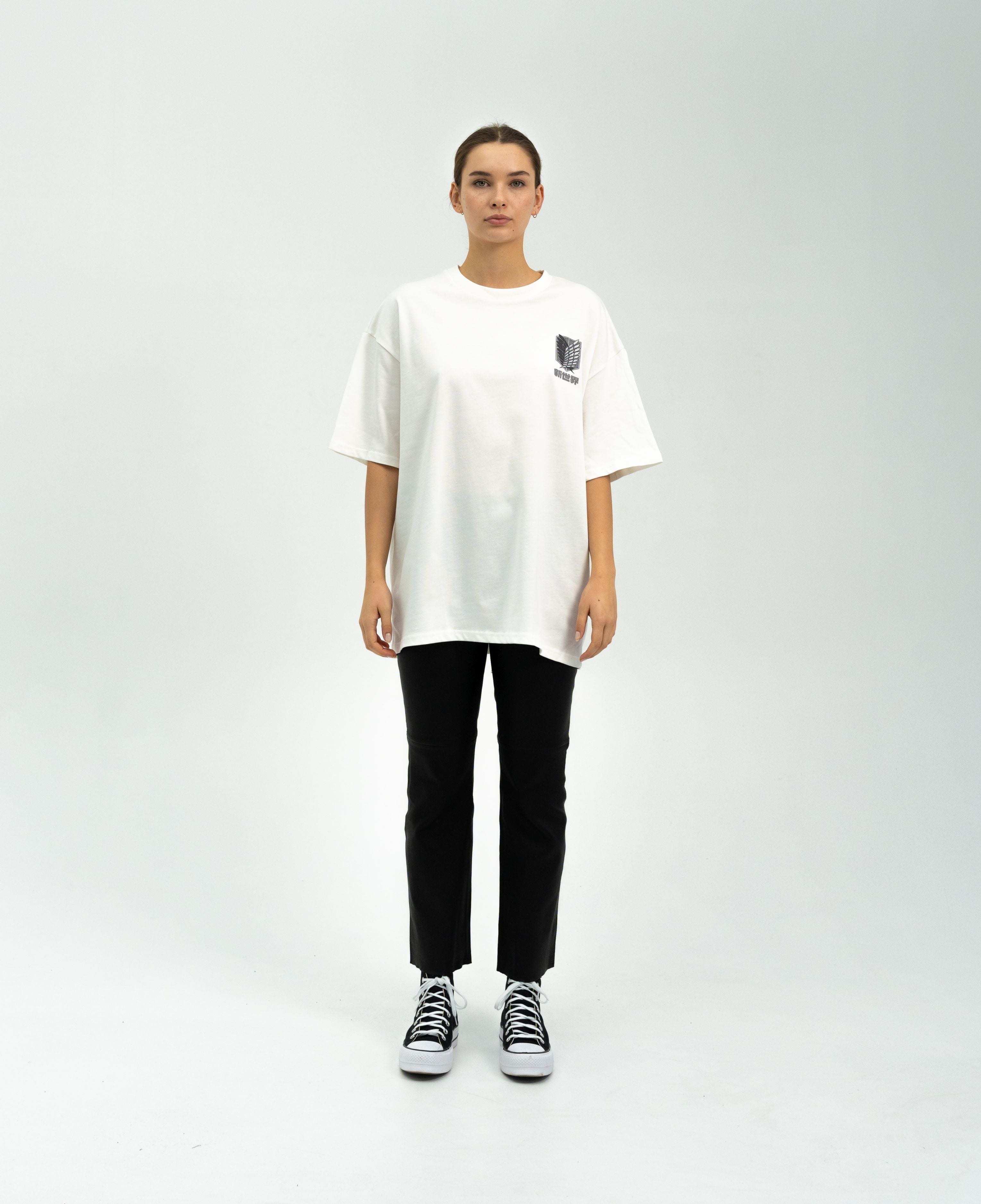 "Levi X Throne - AOT" Oversize T-Shirt