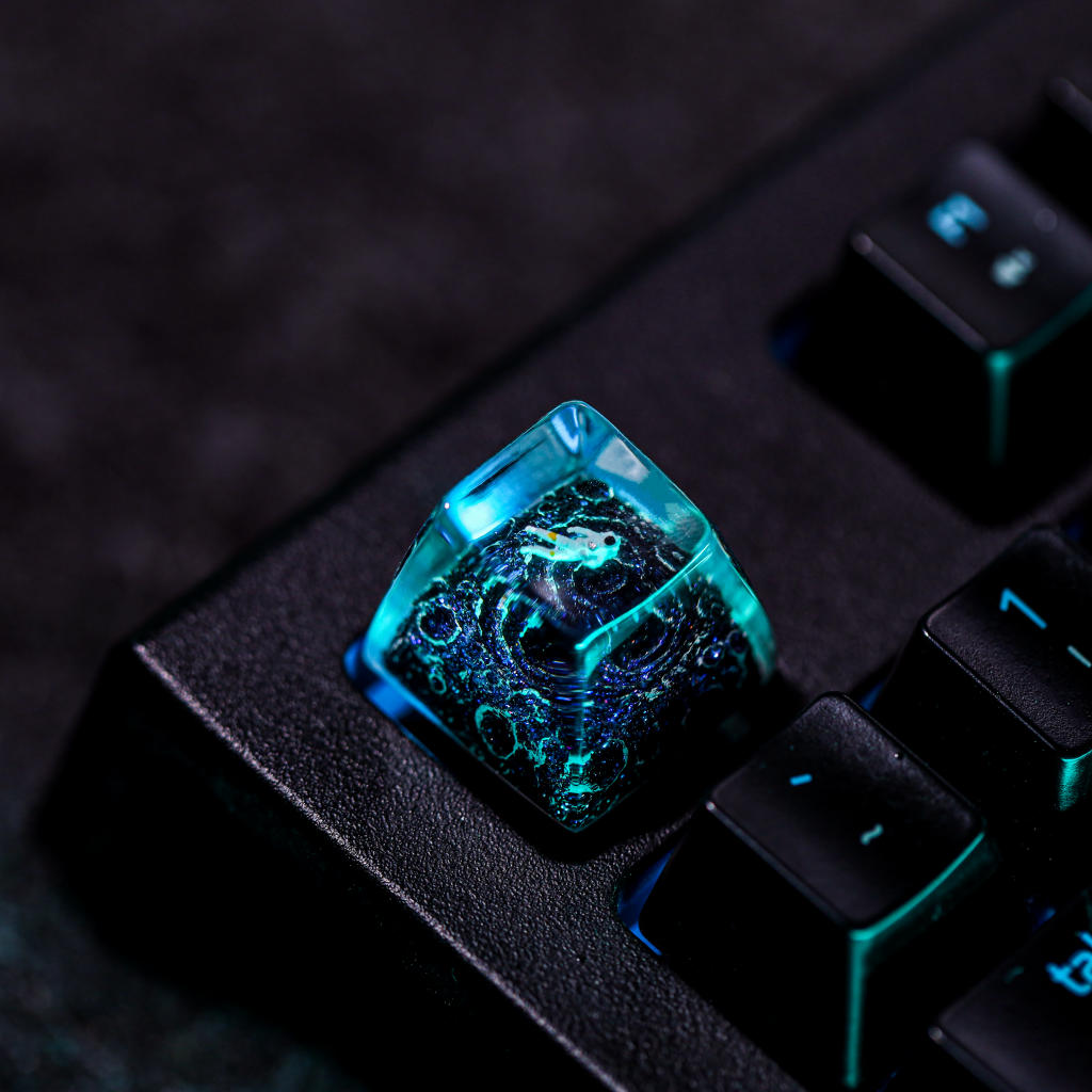 Interstellar Artisan Keycap - Hirosart