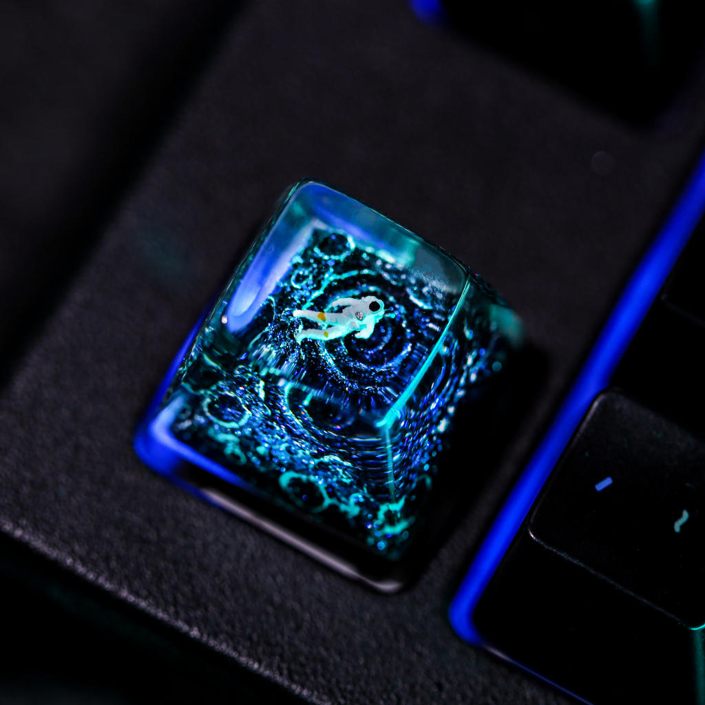 Interstellar Artisan Keycap - Hirosart