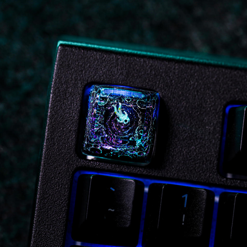 Interstellar Artisan Keycap - Hirosart