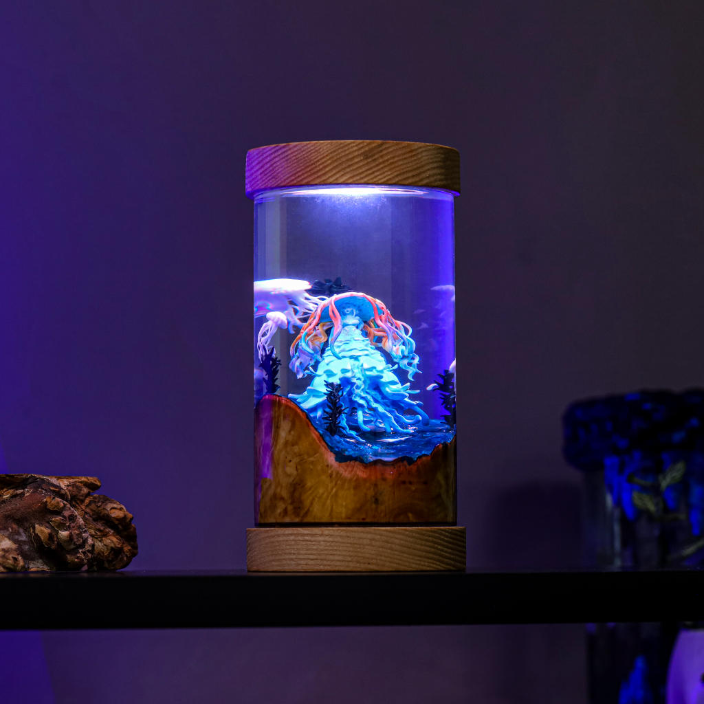 Jellyfish Lady Epoxy Night Lamp - Hirosart