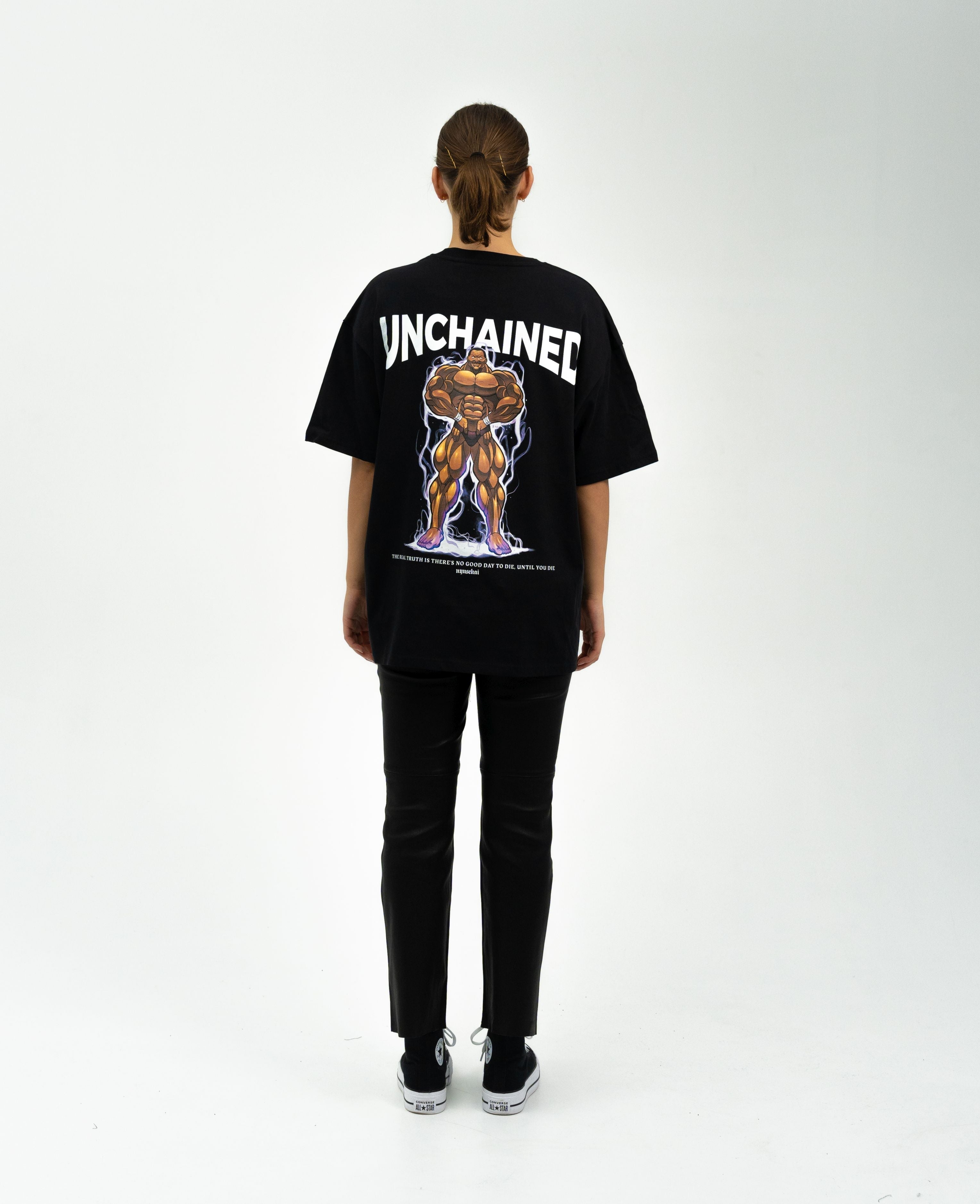 "Biscuit X Unchained - BAKI" Oversized T-Shirt