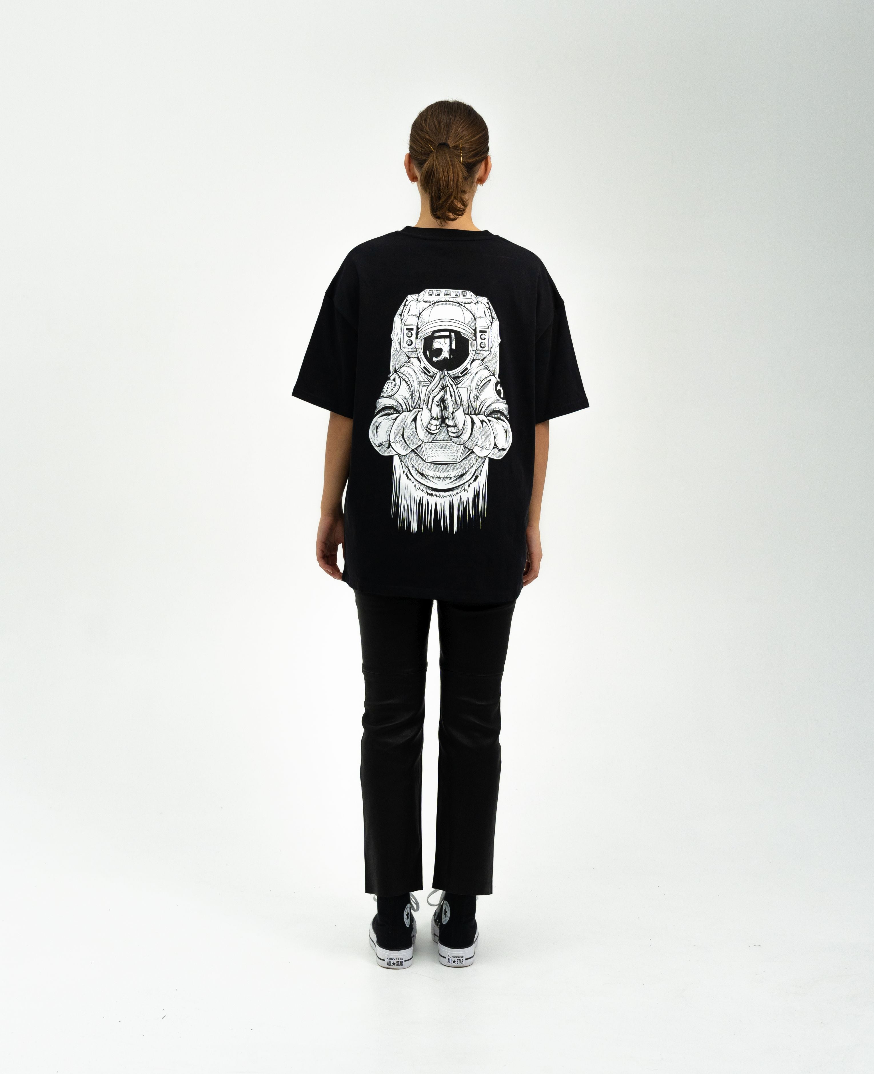 "Astronaut X Lost In Space - Chainsaw Man" Oversize T-Shirt