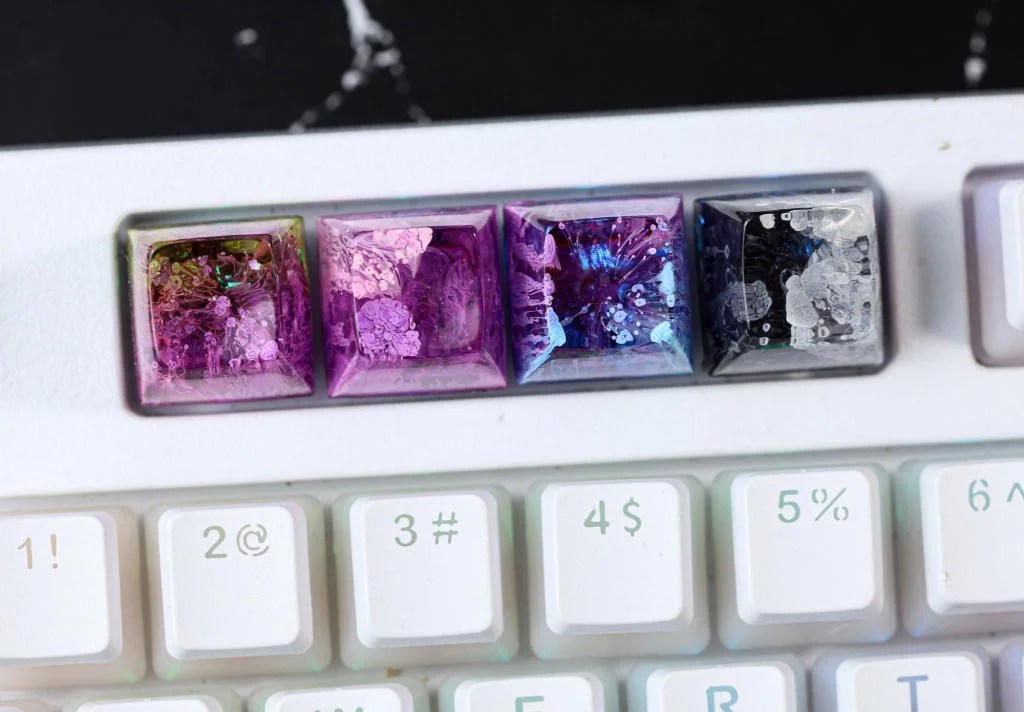 Custom color artisan keycap - Hirosart