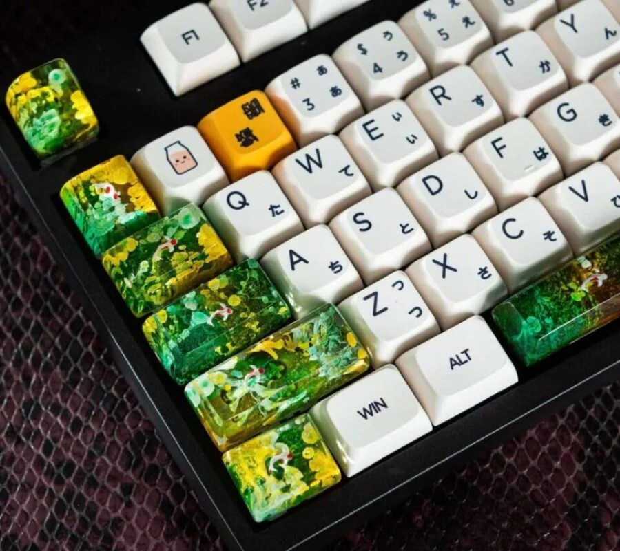 Green Koi Artisan Keycap - Hirosart