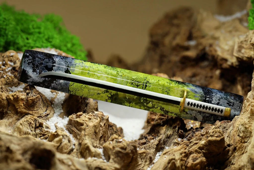 Black and Green Katana spacebar - Hirosart