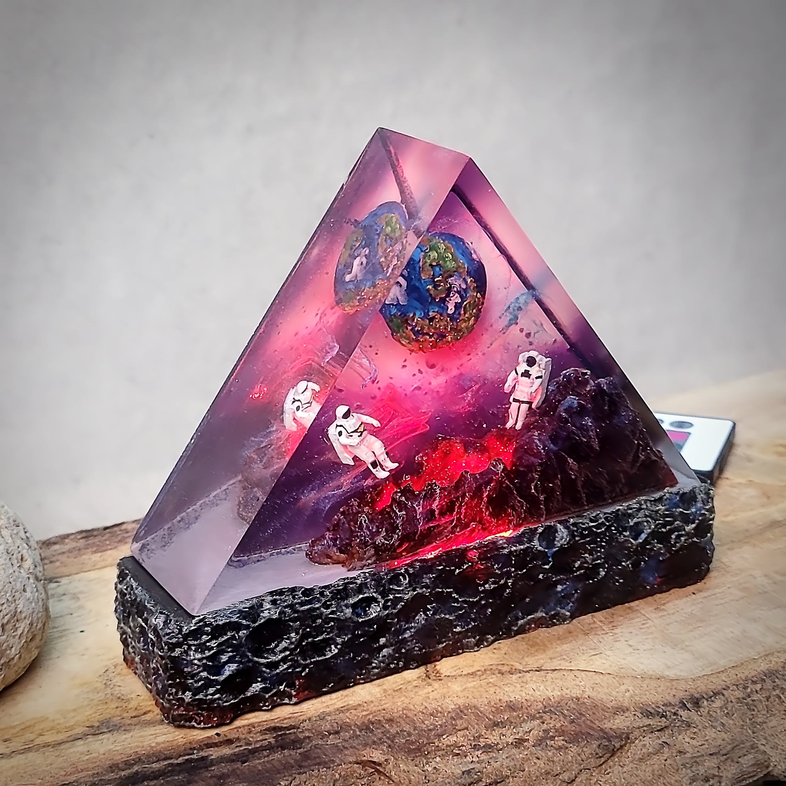TG EARTH - Handmade Night Lights - Nysekai
